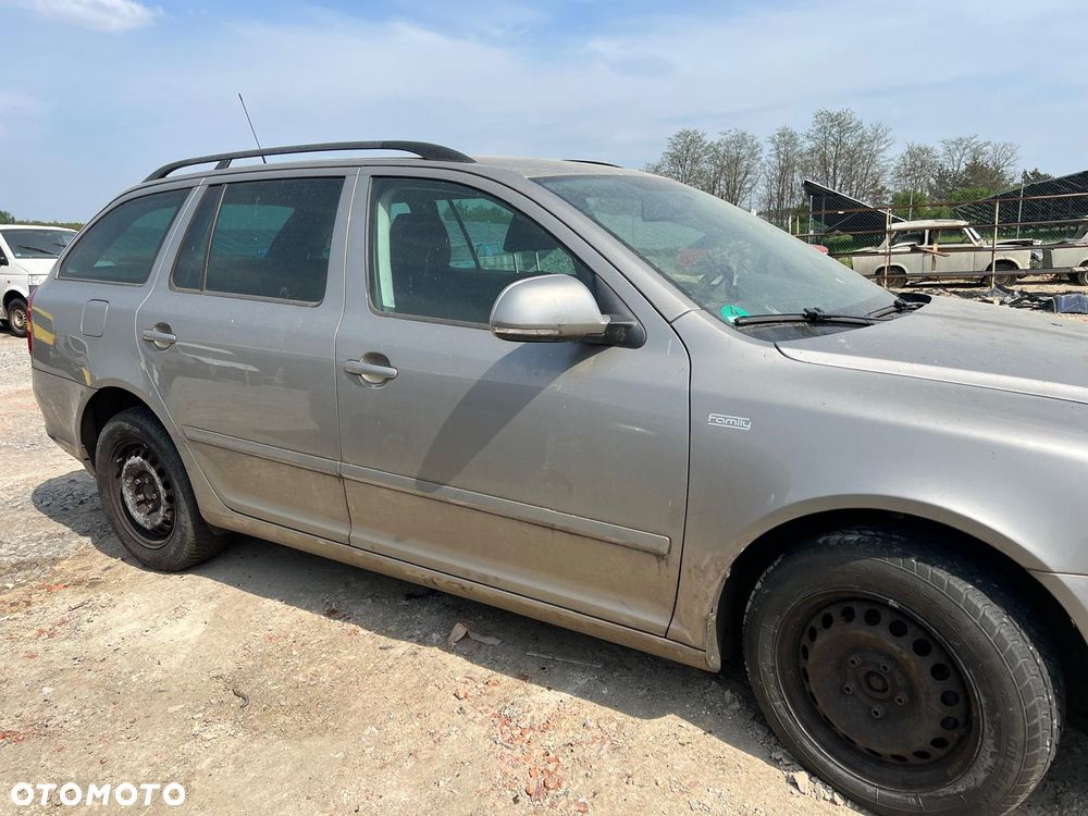 Skoda Octavia II kombi (LF8H) części maska zderzak błotnik lampa drzwi deska klapa - 4