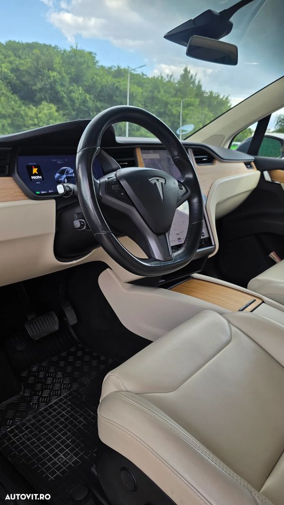 TESLA Model X 2018 — imagine 32