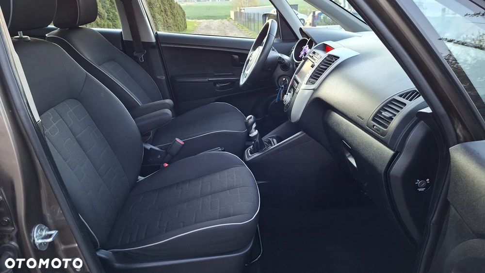 Kia Venga 1.6 CVVT ISG Edition 7 - 14