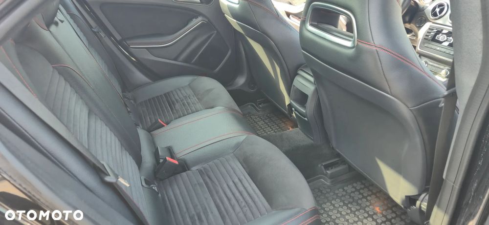 Mercedes-Benz CLA - 18