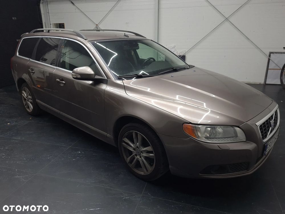 Volvo V70 2.4D Summum - 37