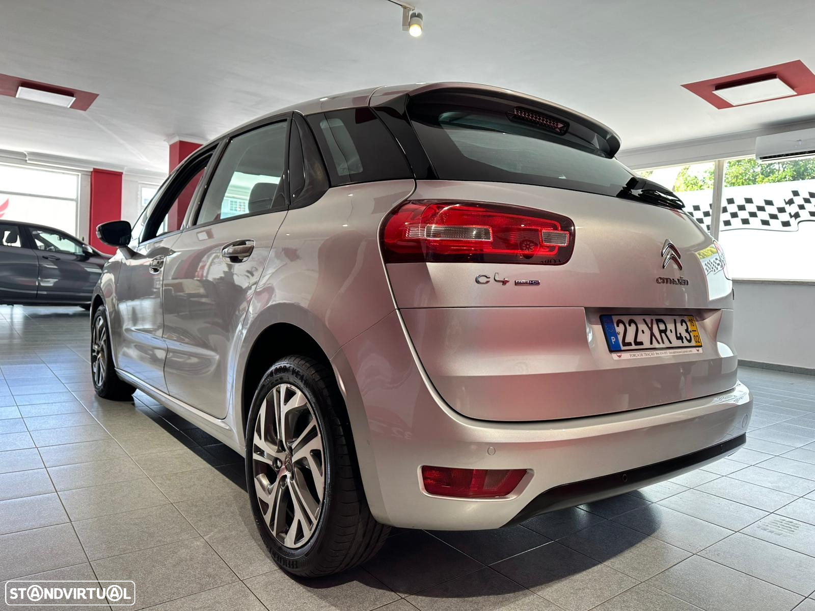 Citroën C4 Picasso BlueHDi 120 EAT6 Exclusive - 4