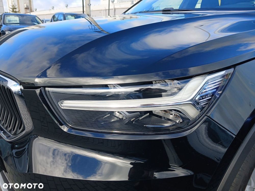 Volvo XC 40 T3 Momentum - 31