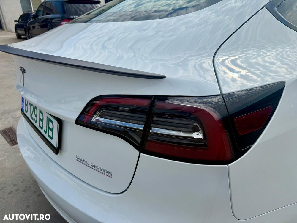 Tesla Model 3 Performance - 7