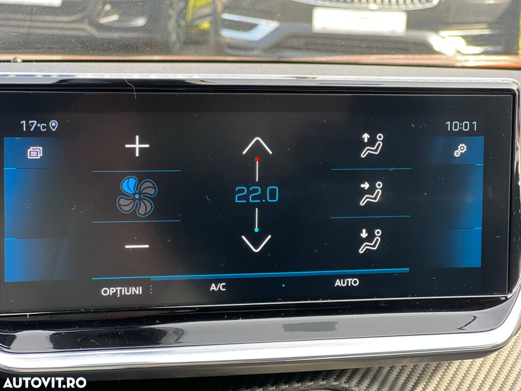 Peugeot 2008 1.2 L PureTech STT EAT8 GT Line - 23