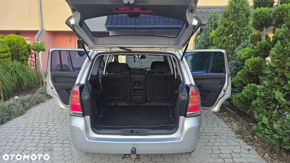 Opel Zafira 1.9 CDTI Cosmo - 3