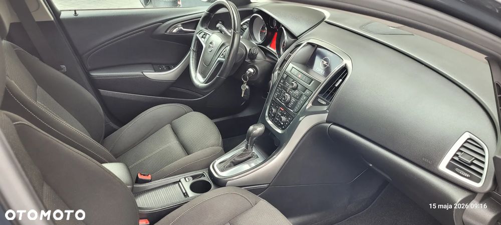 Opel Astra 1.6 SIDI Turbo Automatik Innovation - 16