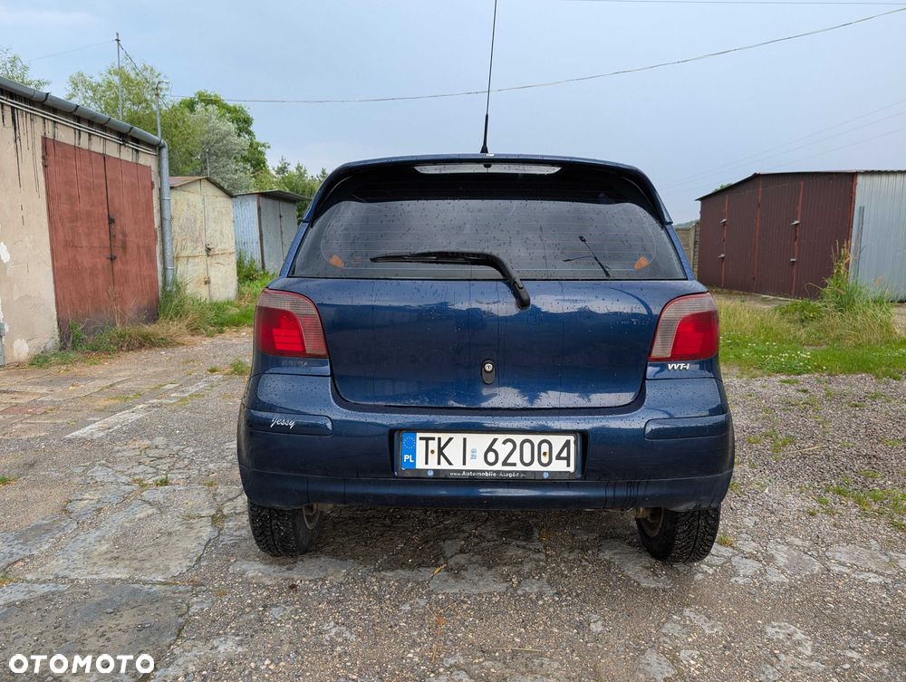 Toyota Yaris - 5