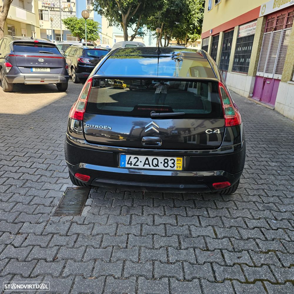 Citroën C4 Coupé 1.6 HDi 110 VTR - 6