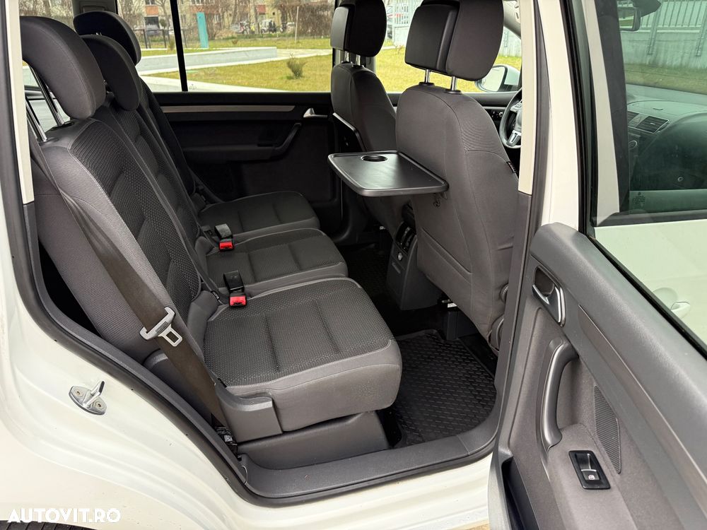 Volkswagen Touran 2.0 TDI DPF BlueMotion Technology DSG Comfortline - 7