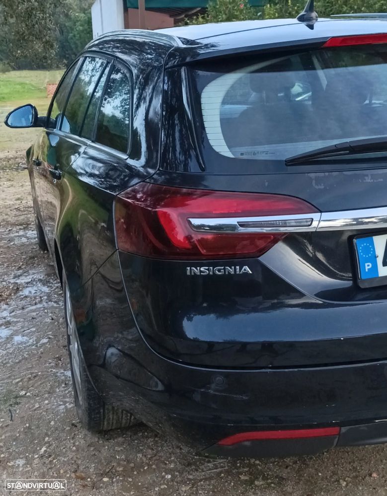 Opel Insignia Sports Tourer - 8