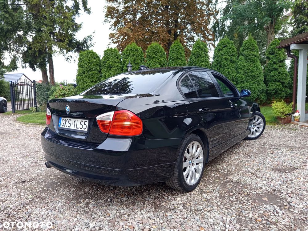 BMW Seria 3 - 37