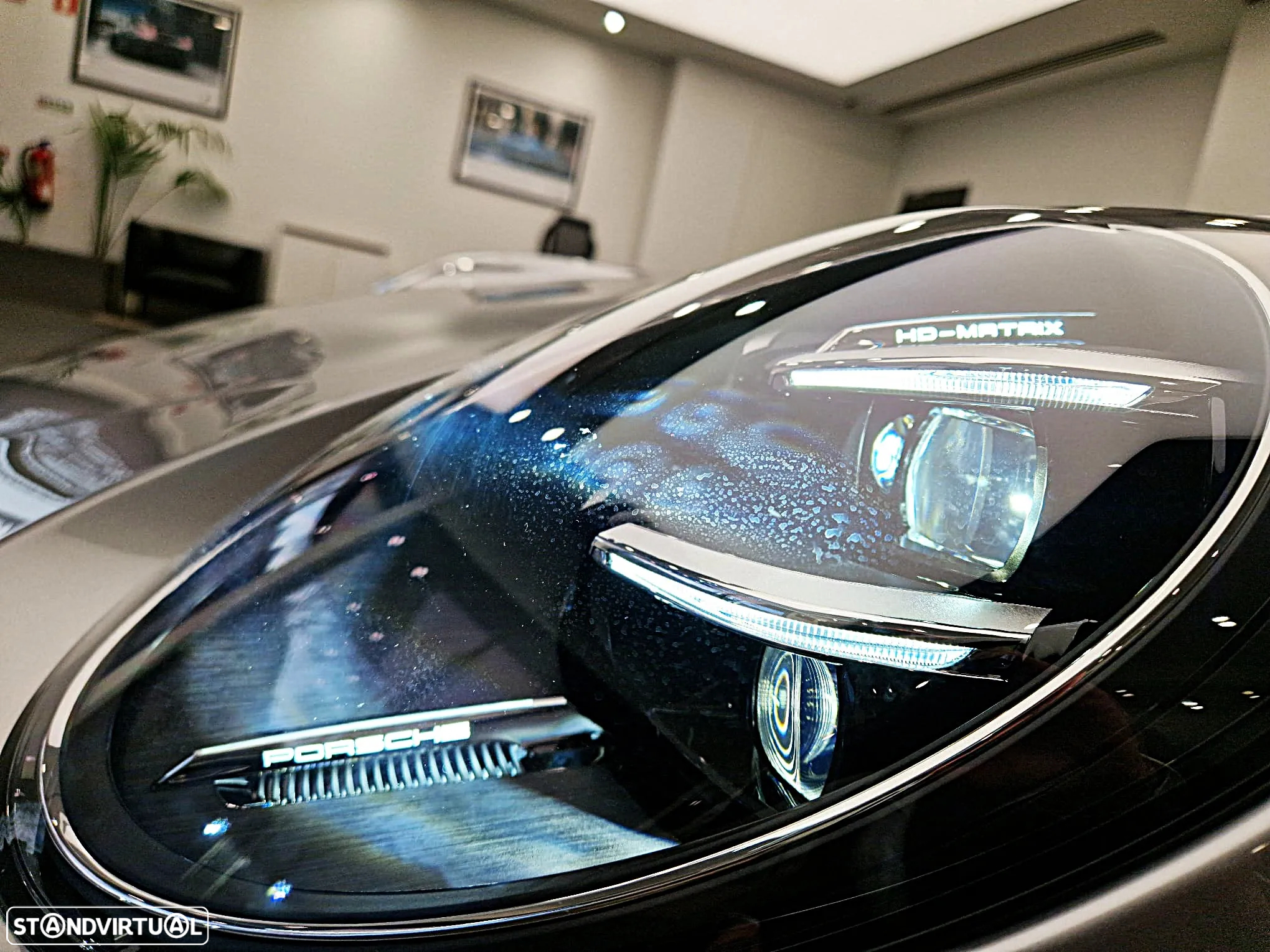 Porsche 911 (992) Carrera - 12