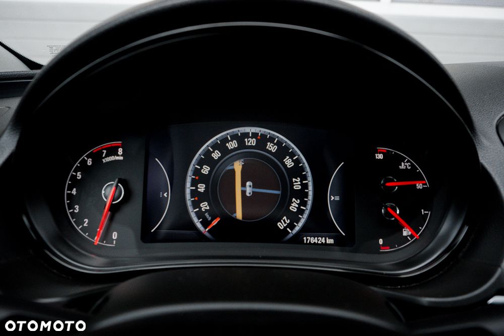 Opel Insignia 1.4 T Cosmo S&S - 19