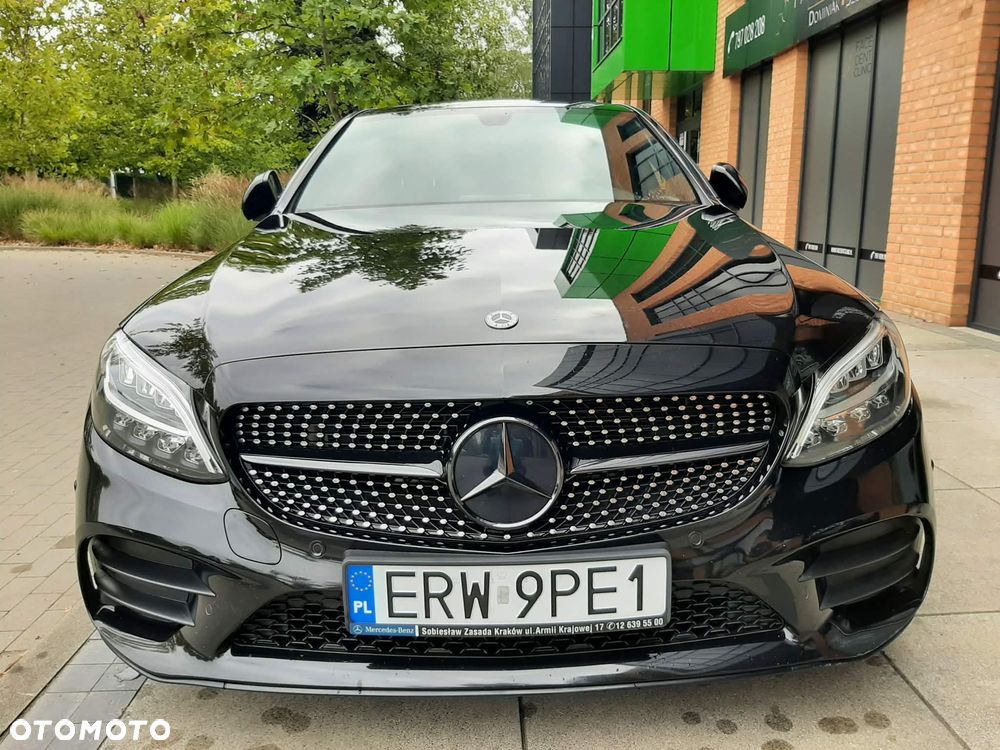 Mercedes-Benz Klasa C 300 9G-TRONIC - 3