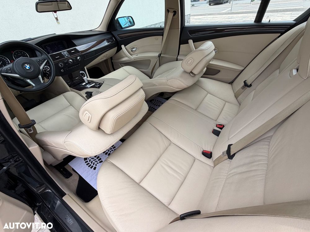 BMW Seria 5 520i Sport-Aut. - 9