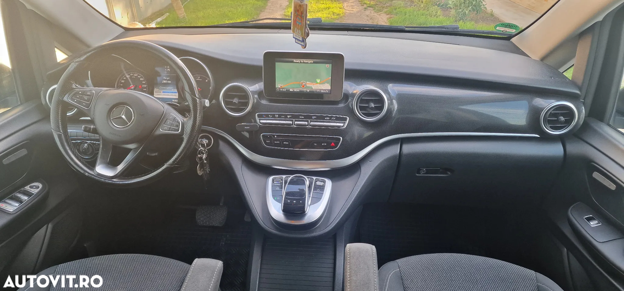 Mercedes-Benz V 220 (BlueTEC) d lang 7G-TRONIC Edition - 7