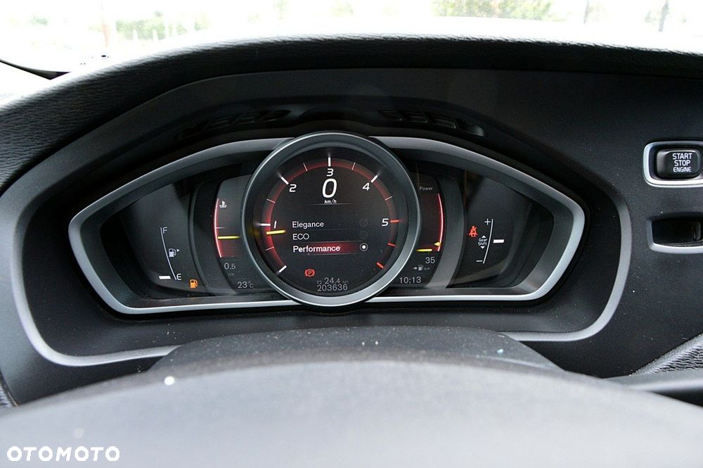 Volvo V40 - 34