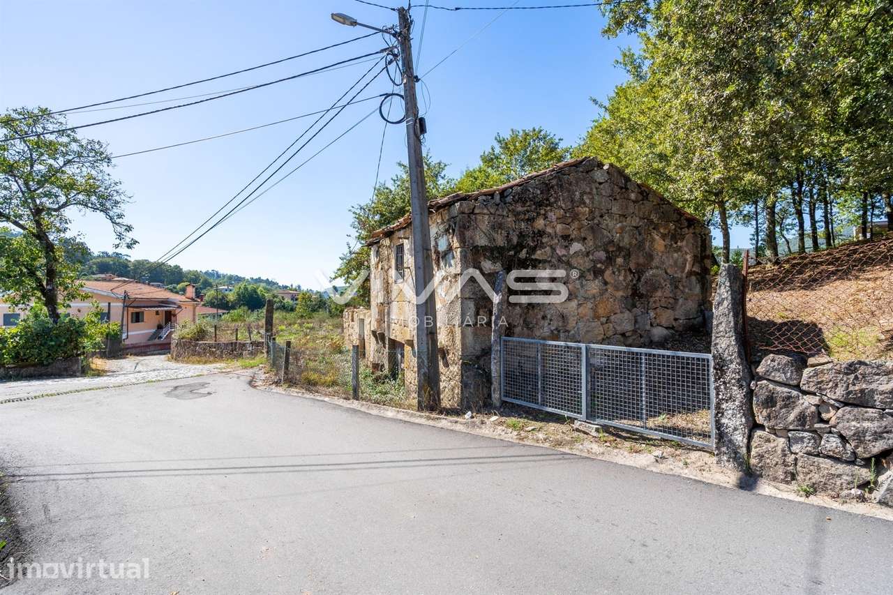 Moradia para Restaurar T0 Venda em Souto,Terras de Bouro - Grande imagem: 3/15