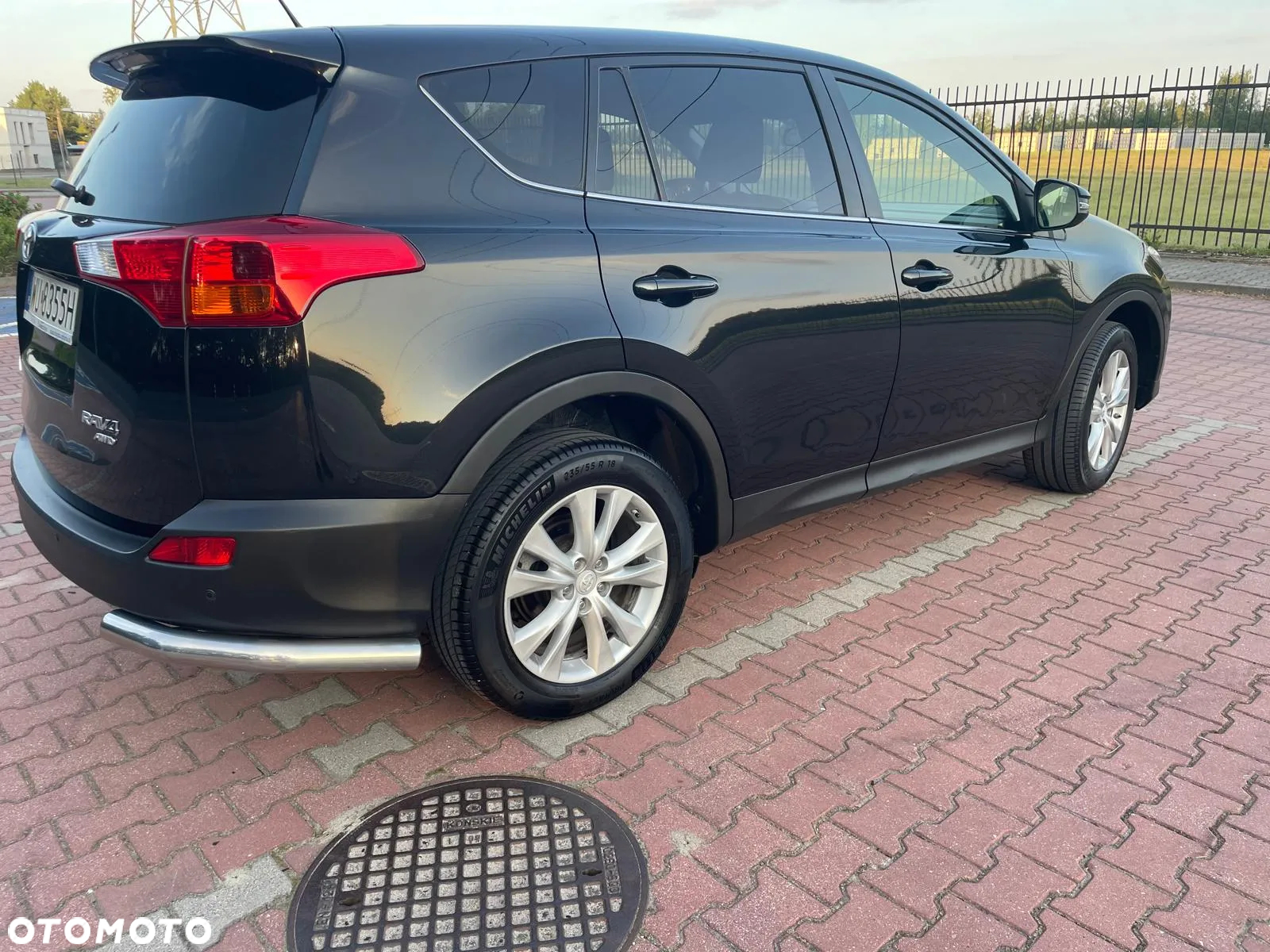Toyota RAV4 2.2 D-CAT Premium - 3