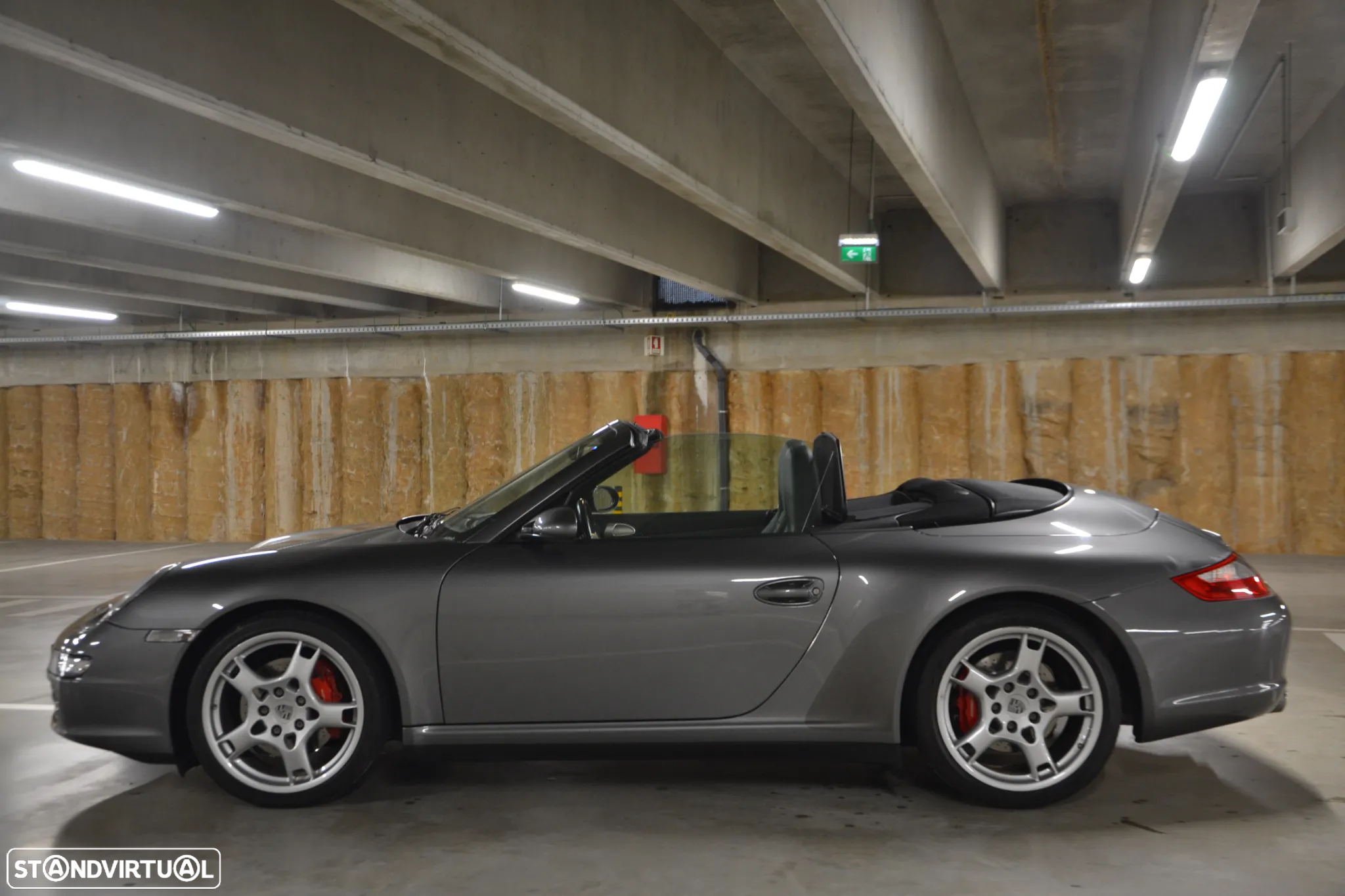Porsche 911 (997) Carrera 4 S - 10