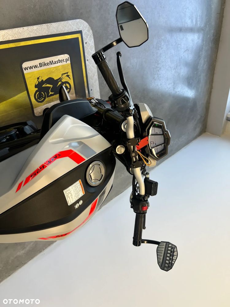 Yamaha MT - 11