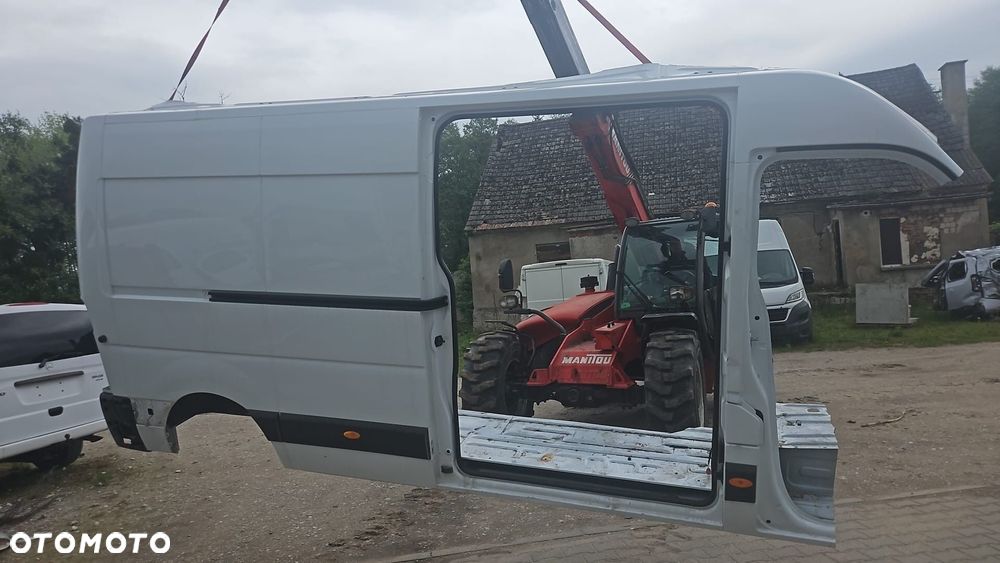 MASTER III MOVANO bok prawy L3H2 - 2