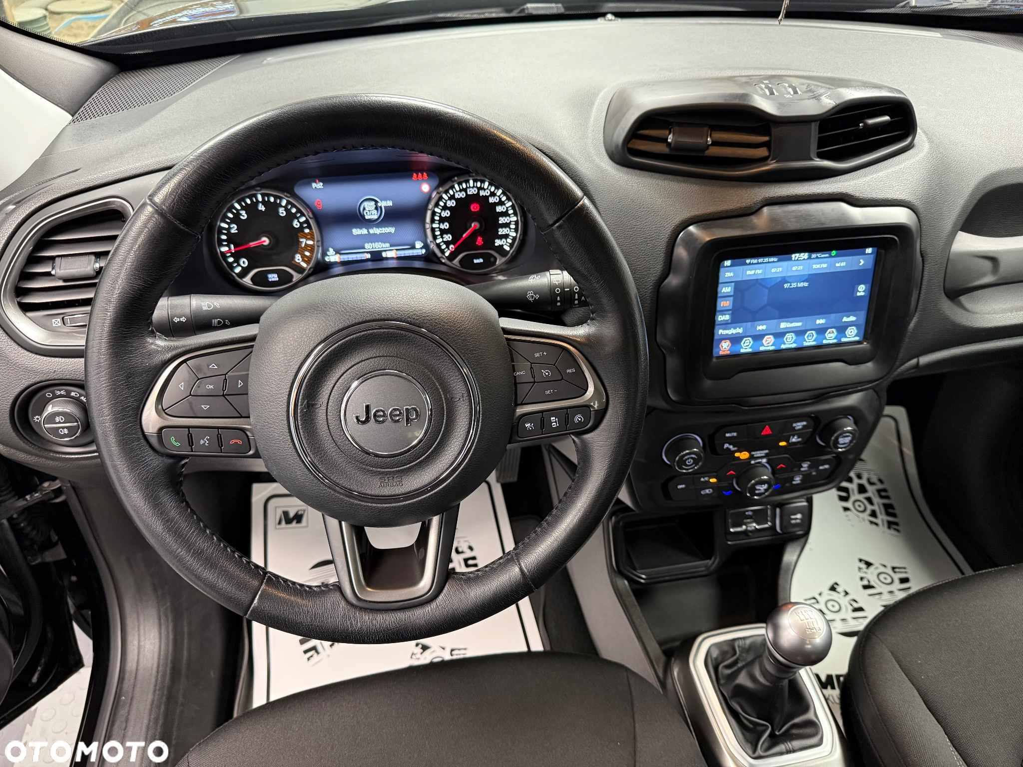 Jeep Renegade - 12