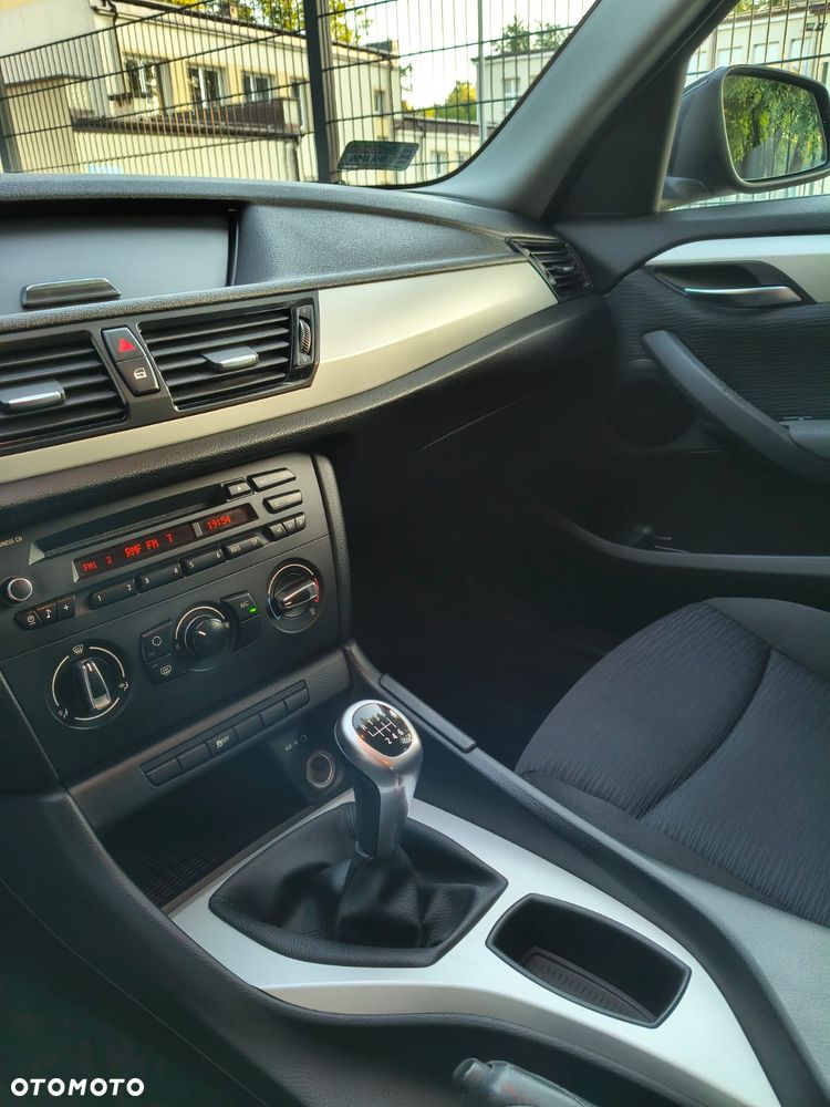 BMW X1 sDrive18i - 10