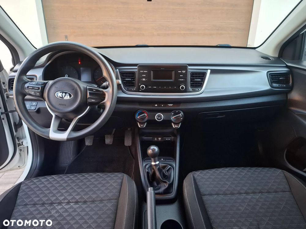 Kia Rio - 8