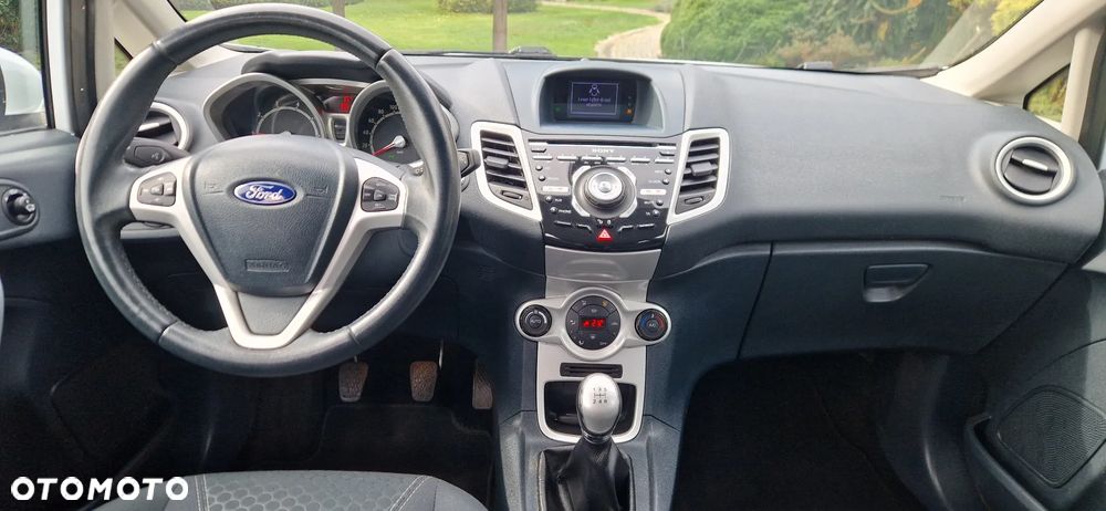 Ford Fiesta 1.6 Platinium X - 18