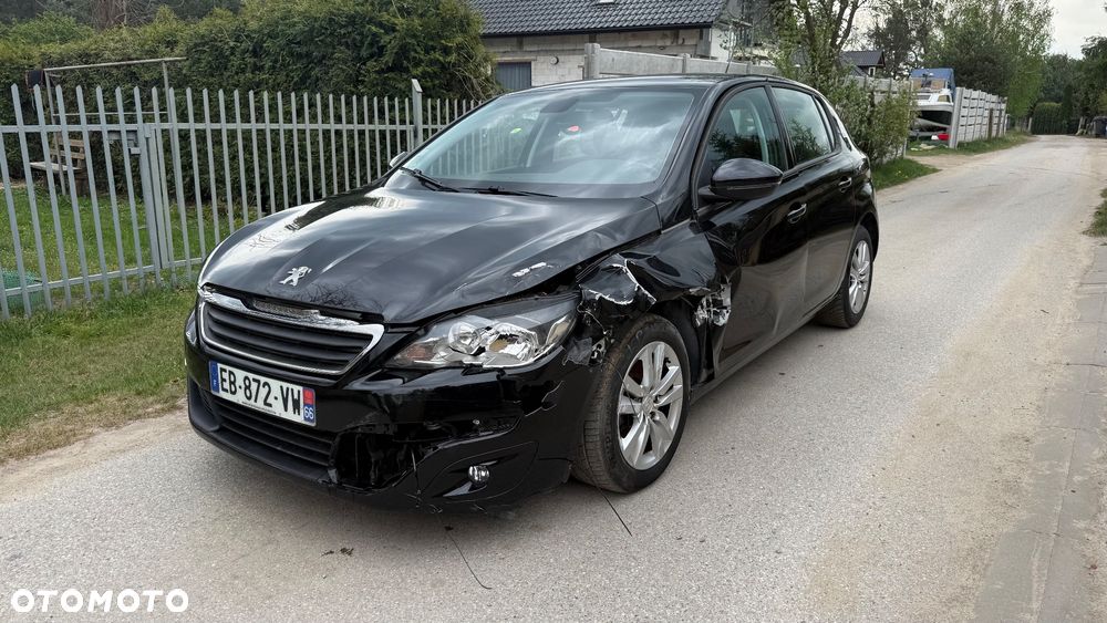 Peugeot 308 1.6 BlueHDi Allure S&S - 2
