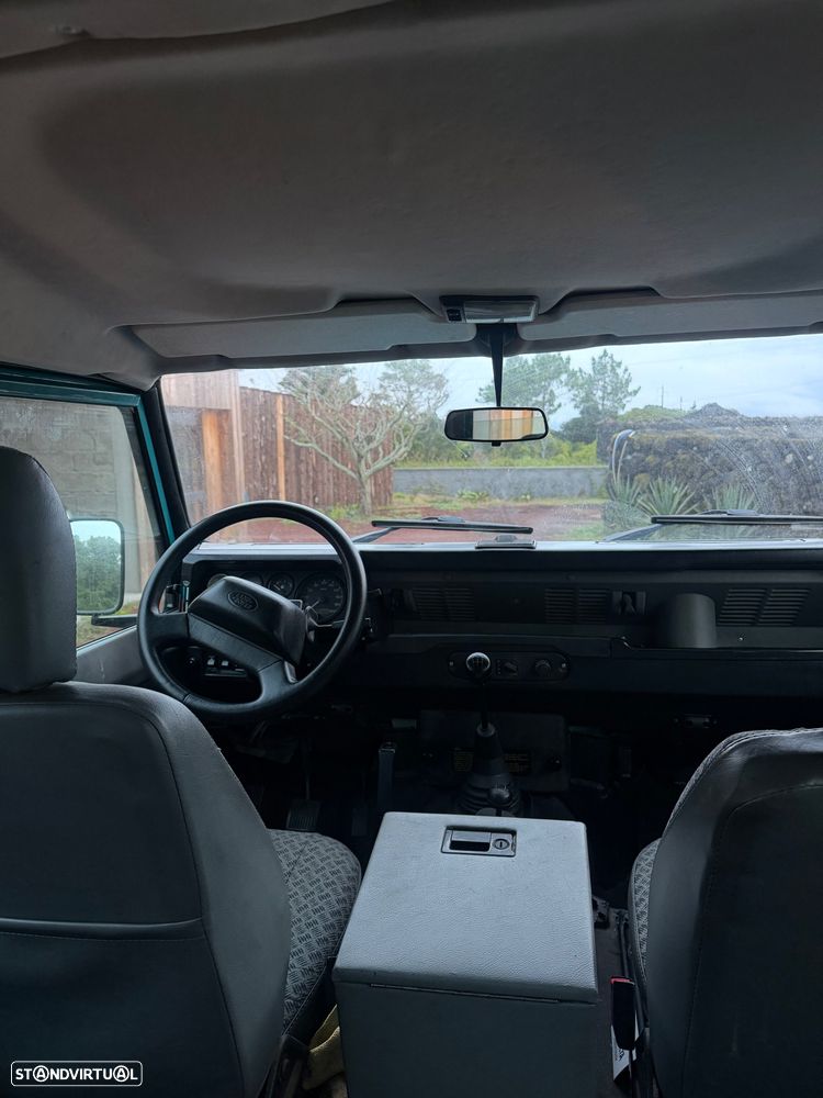 Land Rover Defender 110 2.5 TD5 Metal Top — photo 5