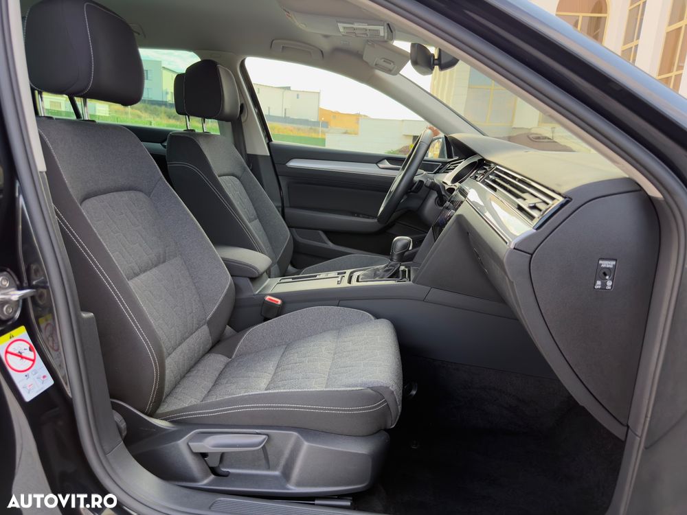 Volkswagen Passat 2.0 TDI SCR DSG Business - 34