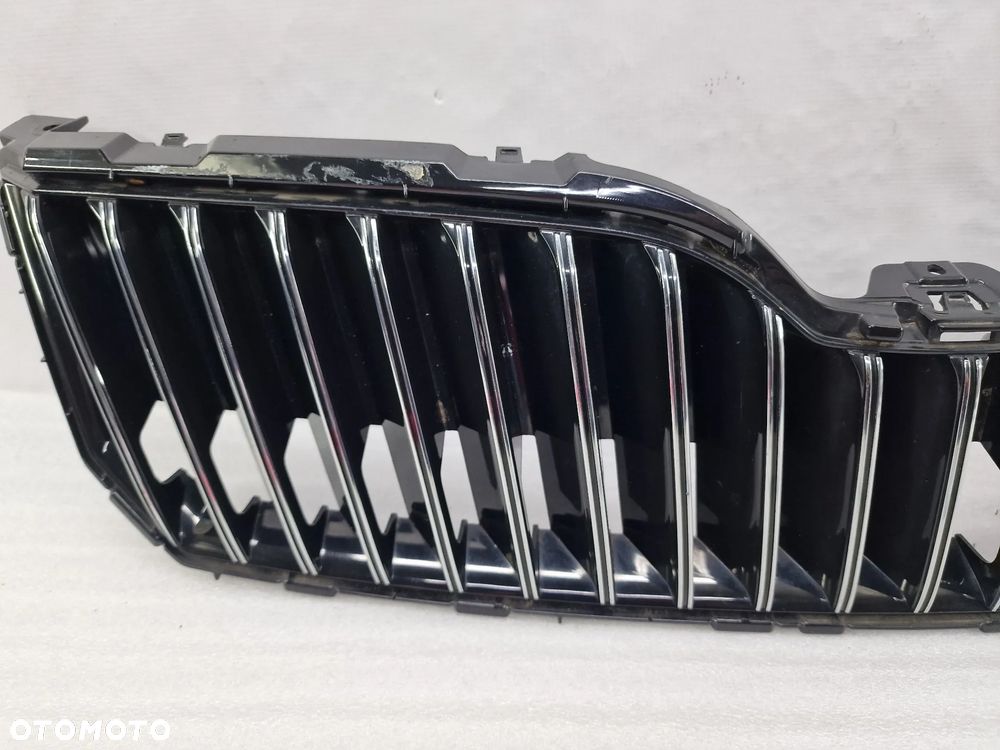 SKODA SUPERB II 2 LIFT 13- ATRAPA / GRILL PRZEDNI PRZÓD , NR 3T0853668B , NR AUKCJI GL657 - 4