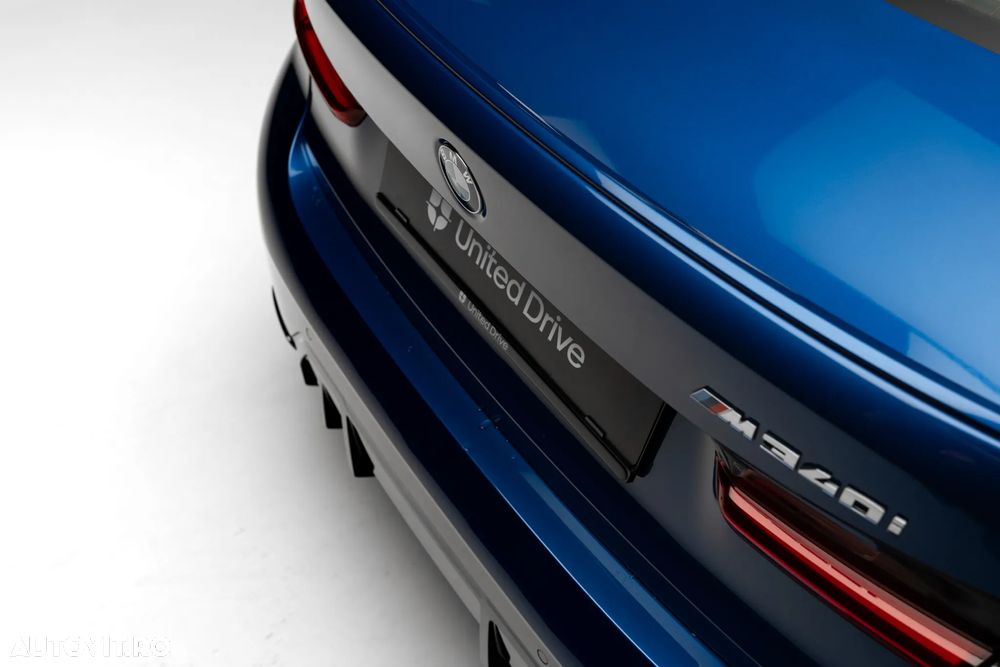 BMW M3 M340i xDrive - 36