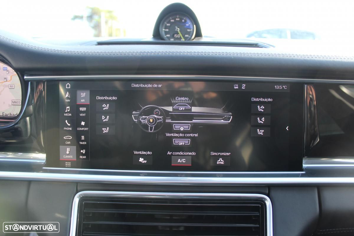 Porsche Panamera Sport Turismo 4 E-Hybrid - 47