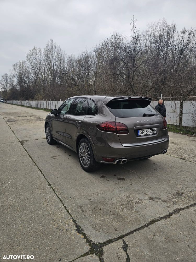 Porsche Cayenne - 17