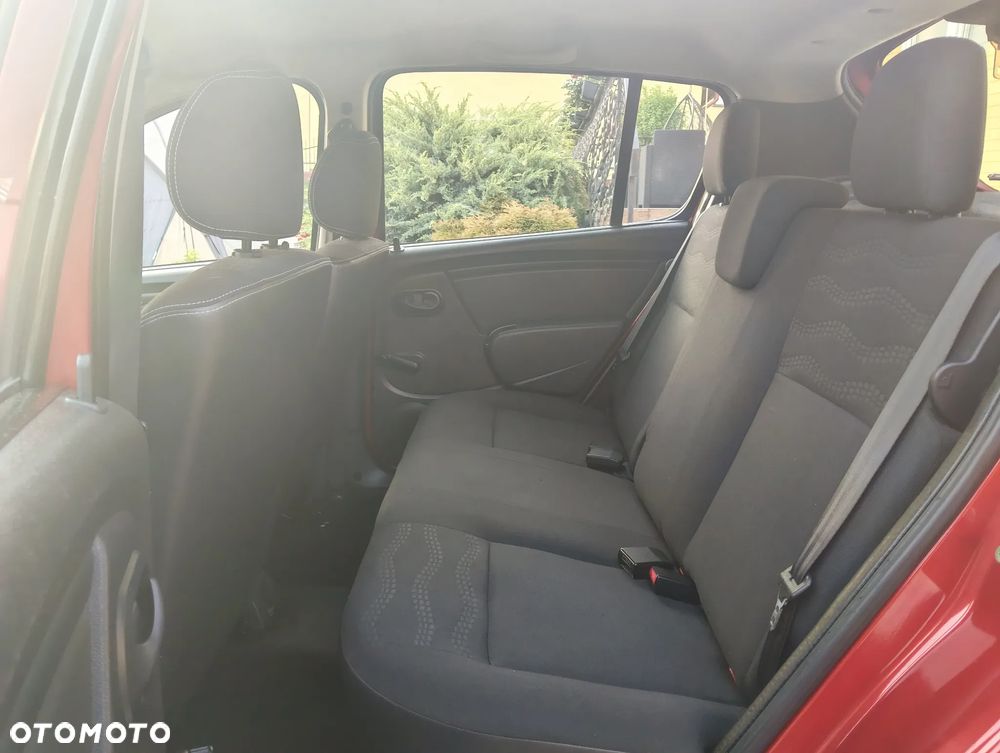 Dacia Sandero Stepway 1.6 - 15