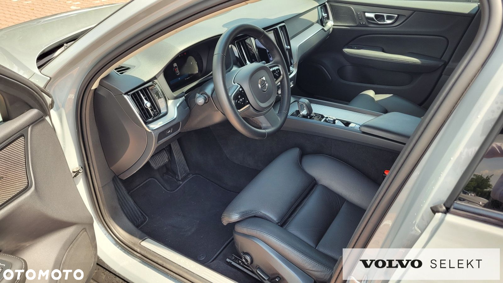 Volvo V60 Cross Country - 16