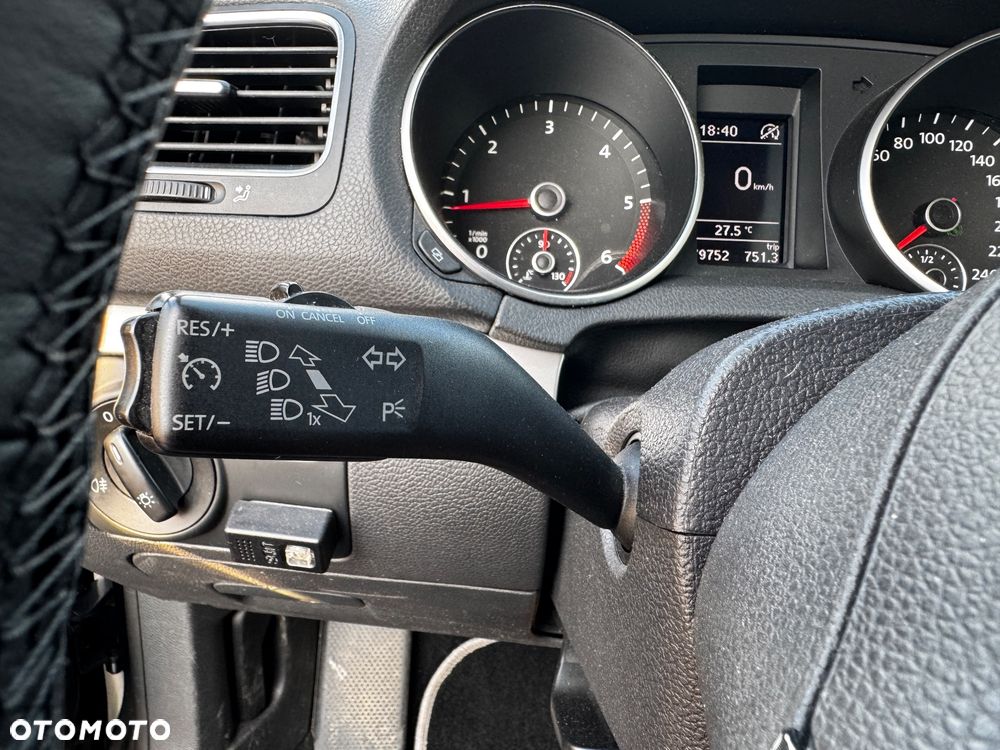 Volkswagen Golf 1.6 TDI DPF BlueMotion Technology DSG Comfortline - 17