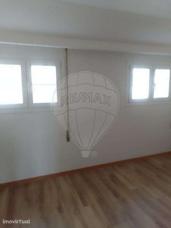 Apartamento T2 para arrendamento - Grande imagem: 4/16