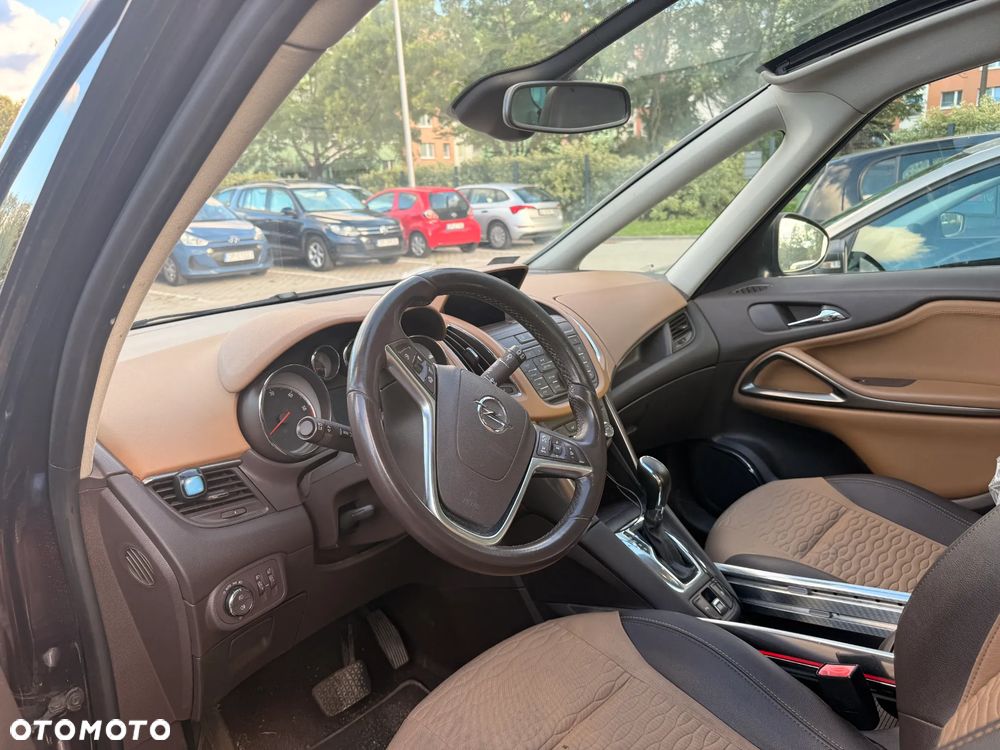Opel Zafira 2.0 CDTI Cosmo - 10