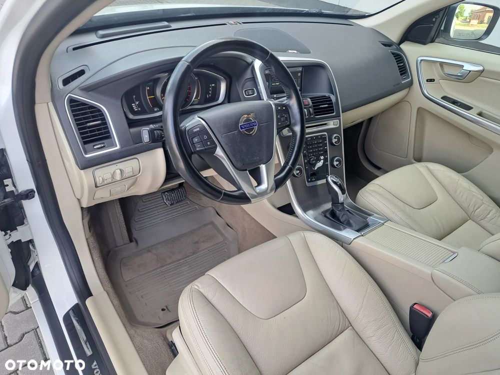 Volvo XC 60 T6 AWD Edition Pro - 5