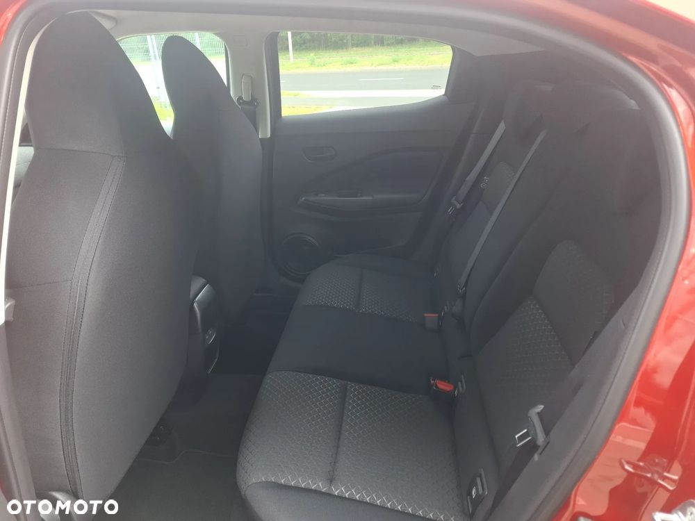Nissan Juke 1.0 DIG-T Acenta DCT - 13