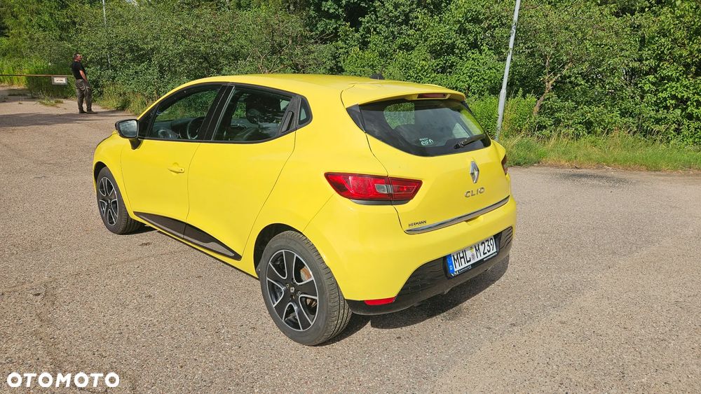 Renault Clio 1.2 16V 75 LIMITED - 6