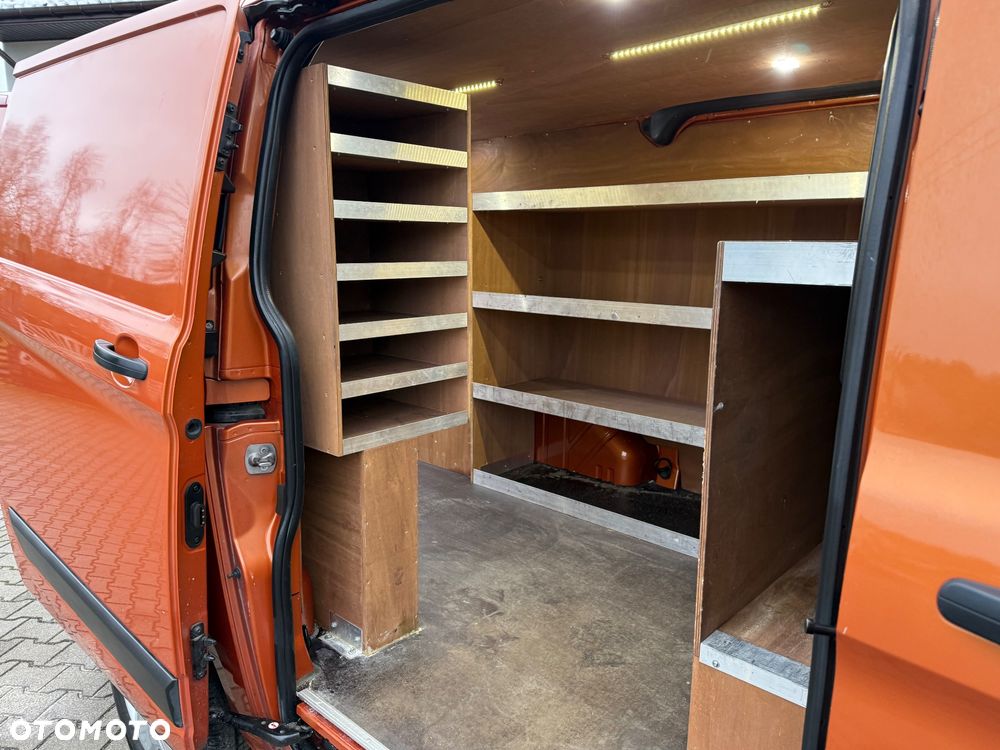 Ford TRANSIT CUSTOM - 21