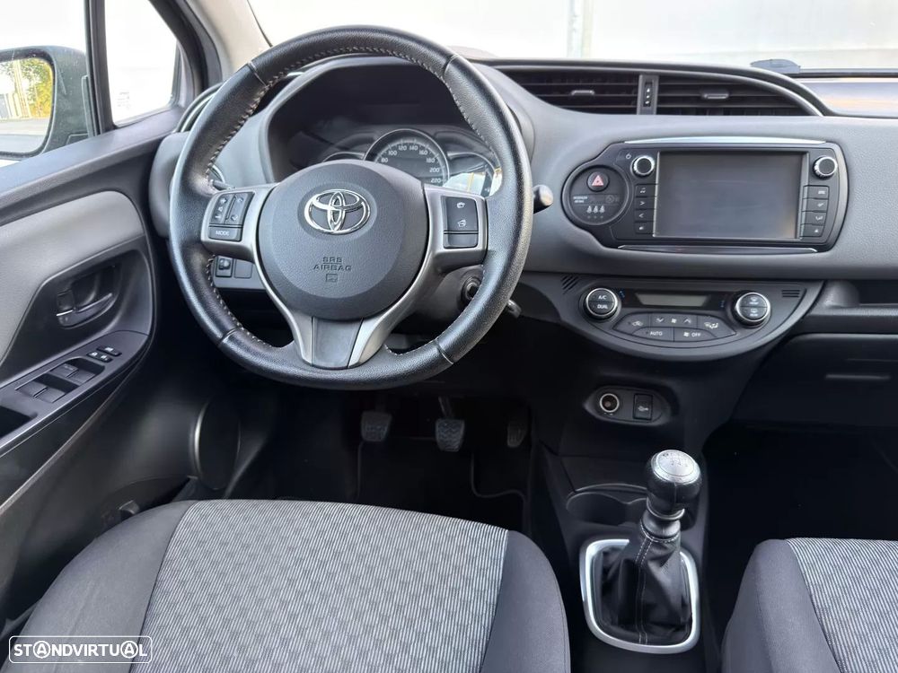 Toyota Yaris 1.4 D-4D Comfort+P.Style - 8