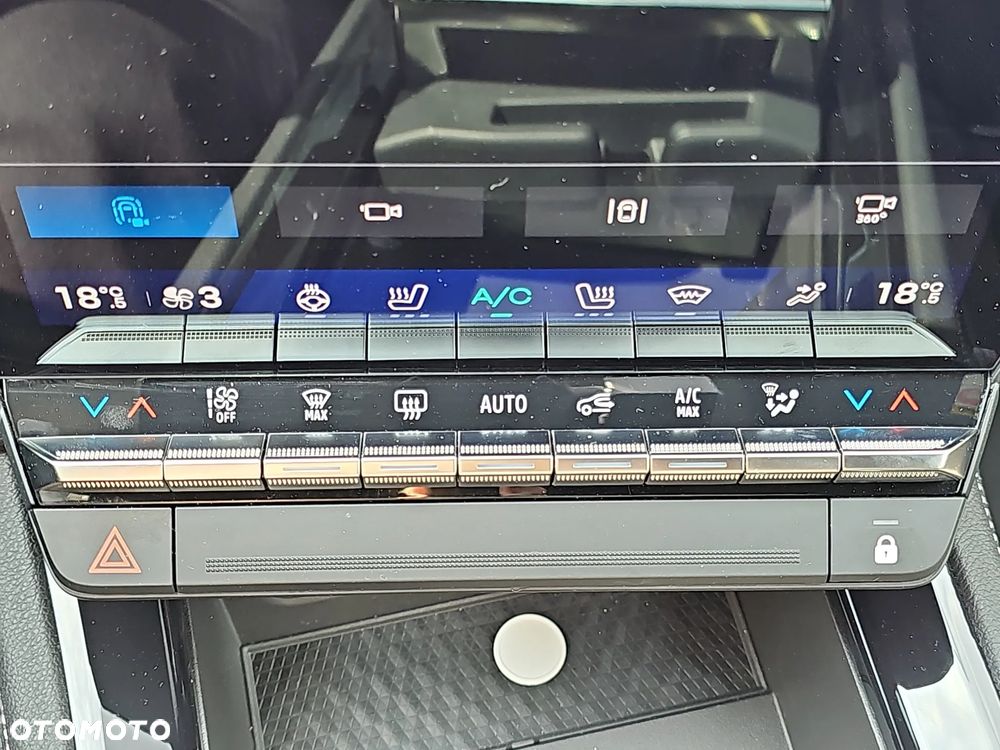 Renault Austral 1.2 E-Tech Full Hybrid 200 Iconic MMT - 19