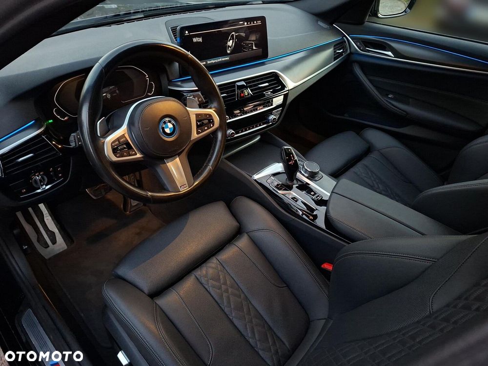 BMW Seria 5 530e xDrive M Sport sport - 11